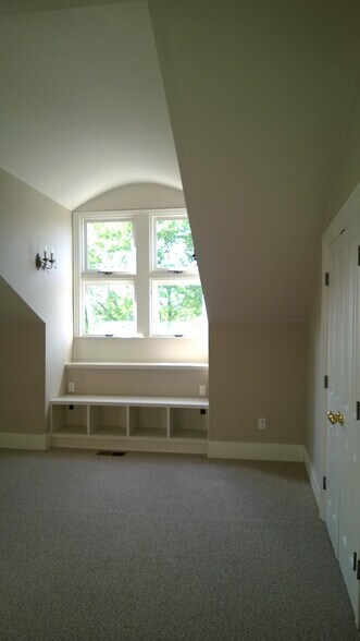Master Bedroom - 1339-2 W North Ave