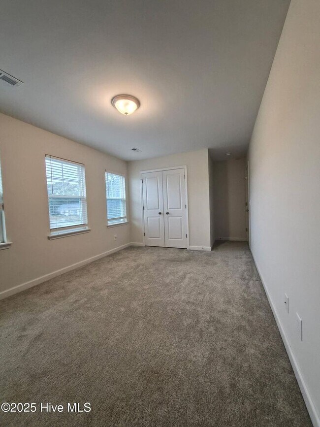 Building Photo - 616 Riggs Rd