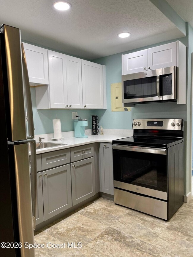 Building Photo - 365 N Orlando Ave