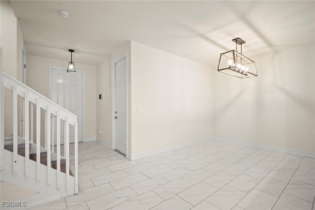 Building Photo - 15851 Portofino Springs Blvd