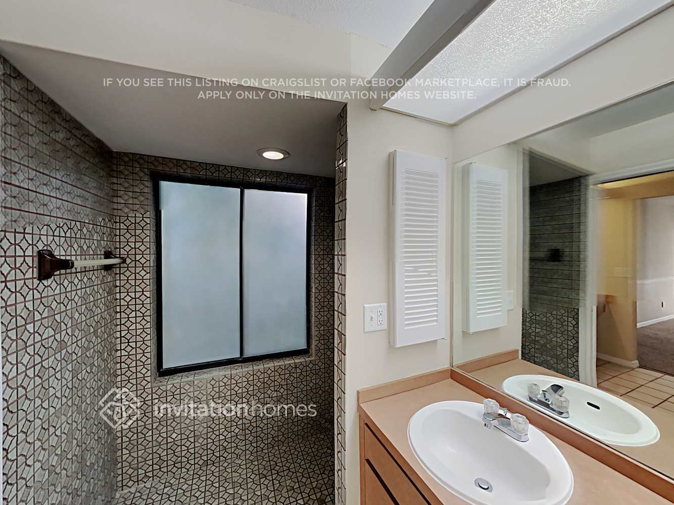 Building Photo - 1207 Sandalwood Dr