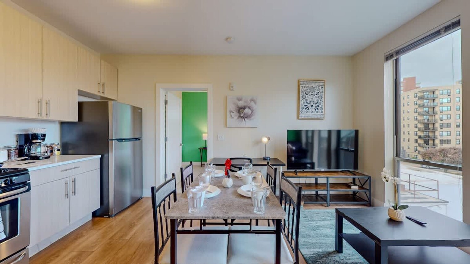 Building Photo - 545 Bedford St