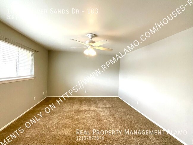 Building Photo - 103 W Silver Sands Dr