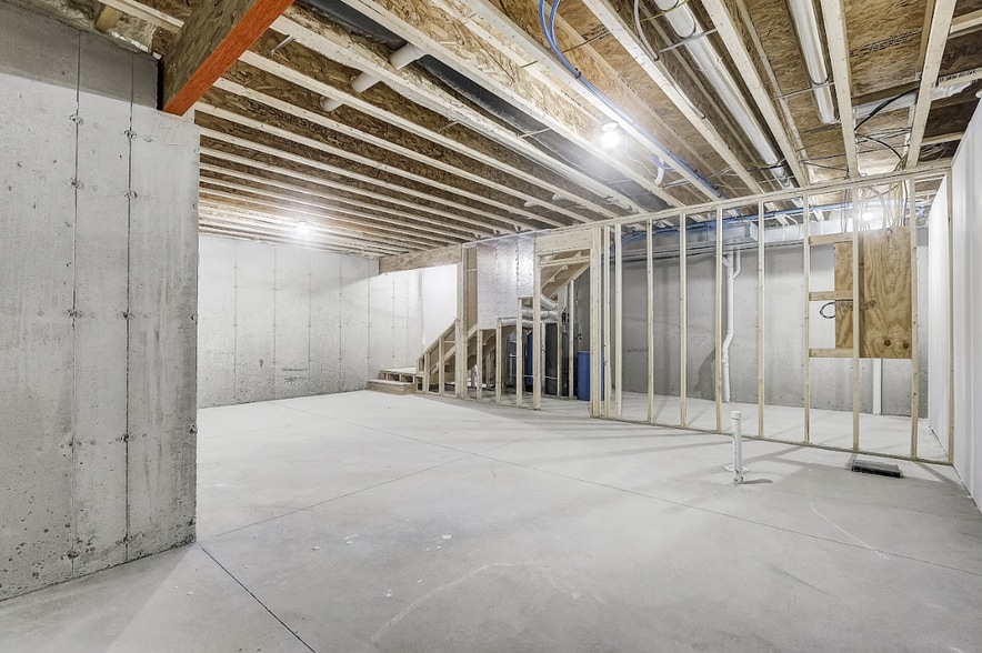 Building Photo - 6549 Pleasant Prairie Dr