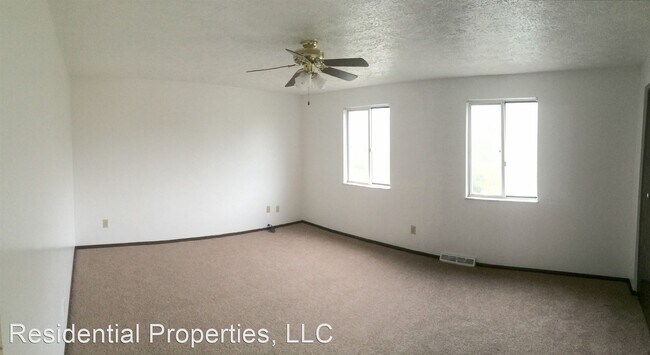 Building Photo - 2 br, 1 bath House - 118 Locust Ridge Drive