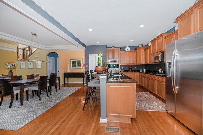 Kitchen open to Dining room - 2507 Mill Race Rd