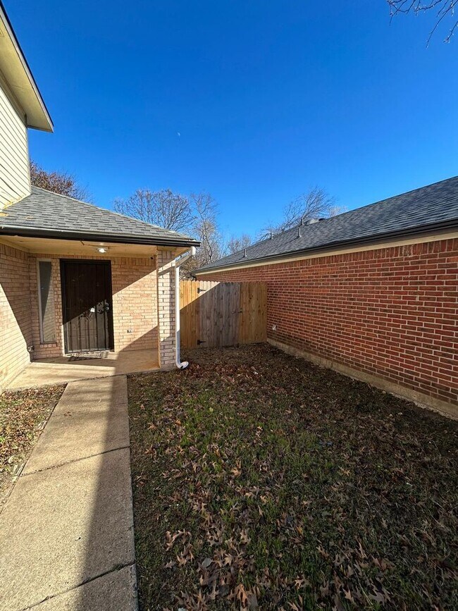 Building Photo - 3408 Poplar Springs Ln