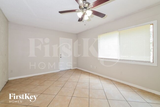 Building Photo - 969 Fountainhead Dr