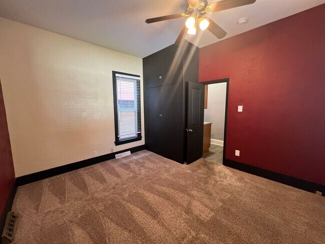Building Photo - Historic Home Close to Downtown Loveland!