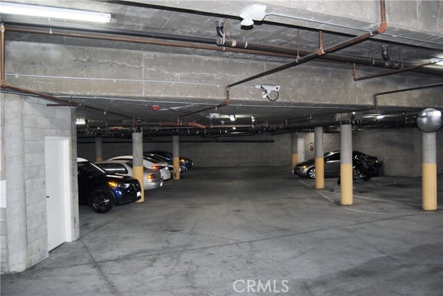 Building Photo - 1215 E San Antonio Dr