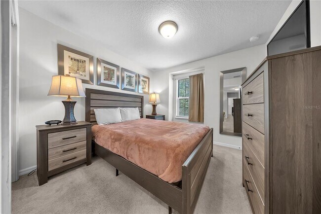 Building Photo - 2027 Majorca Dr