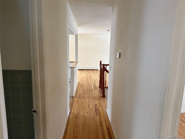 Building Photo - 53 King Rd