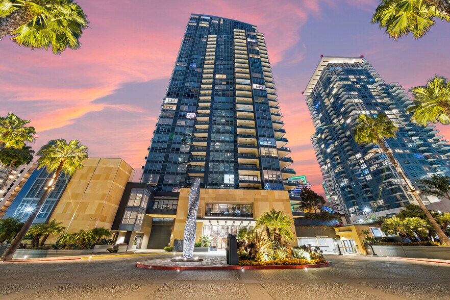 Building Photo - 1325 Pacific Hwy