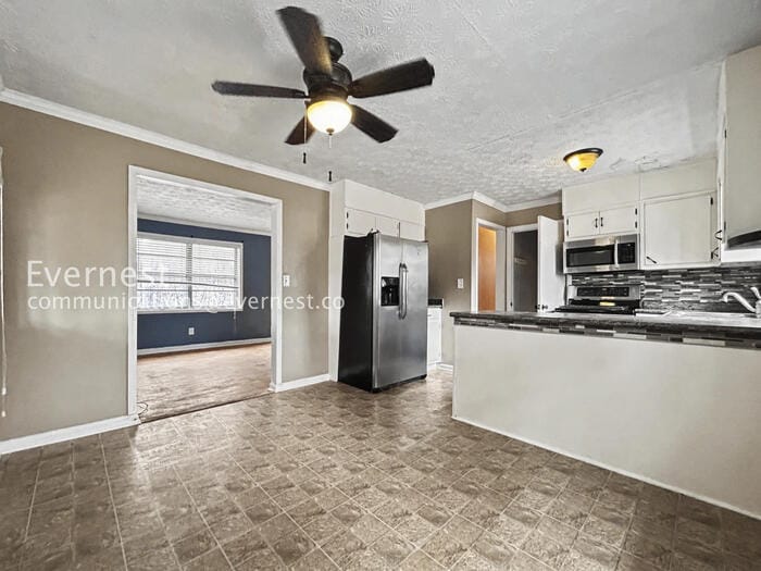 Building Photo - 2131 Oland Cir