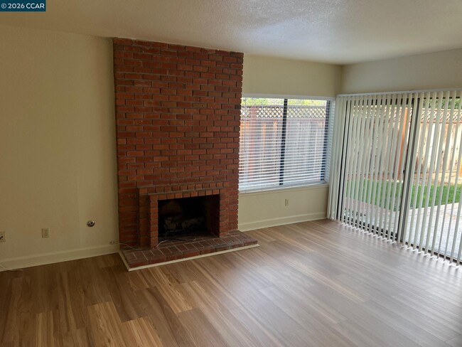 Building Photo - 1262 Vailwood Dr