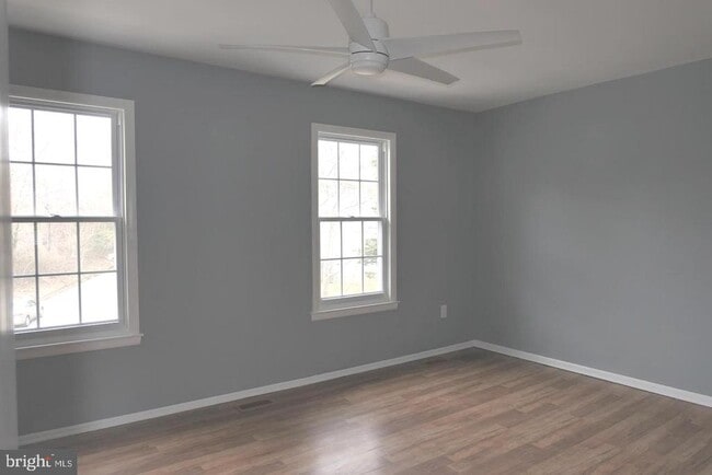 Building Photo - 15 Cherry Manor Ct