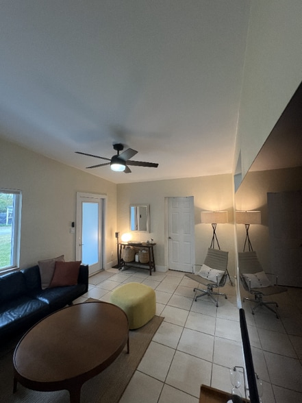 Building Photo - 6425 SW 82nd St