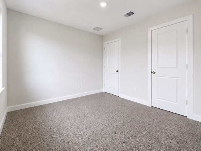 Building Photo - 28110 Meadowlark Sky Dr