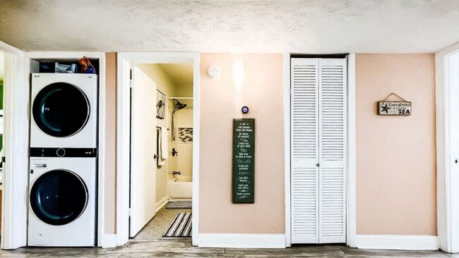 Building Photo - Full Furnished Beach Front Unit