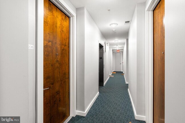 Building Photo - 435 R St NW