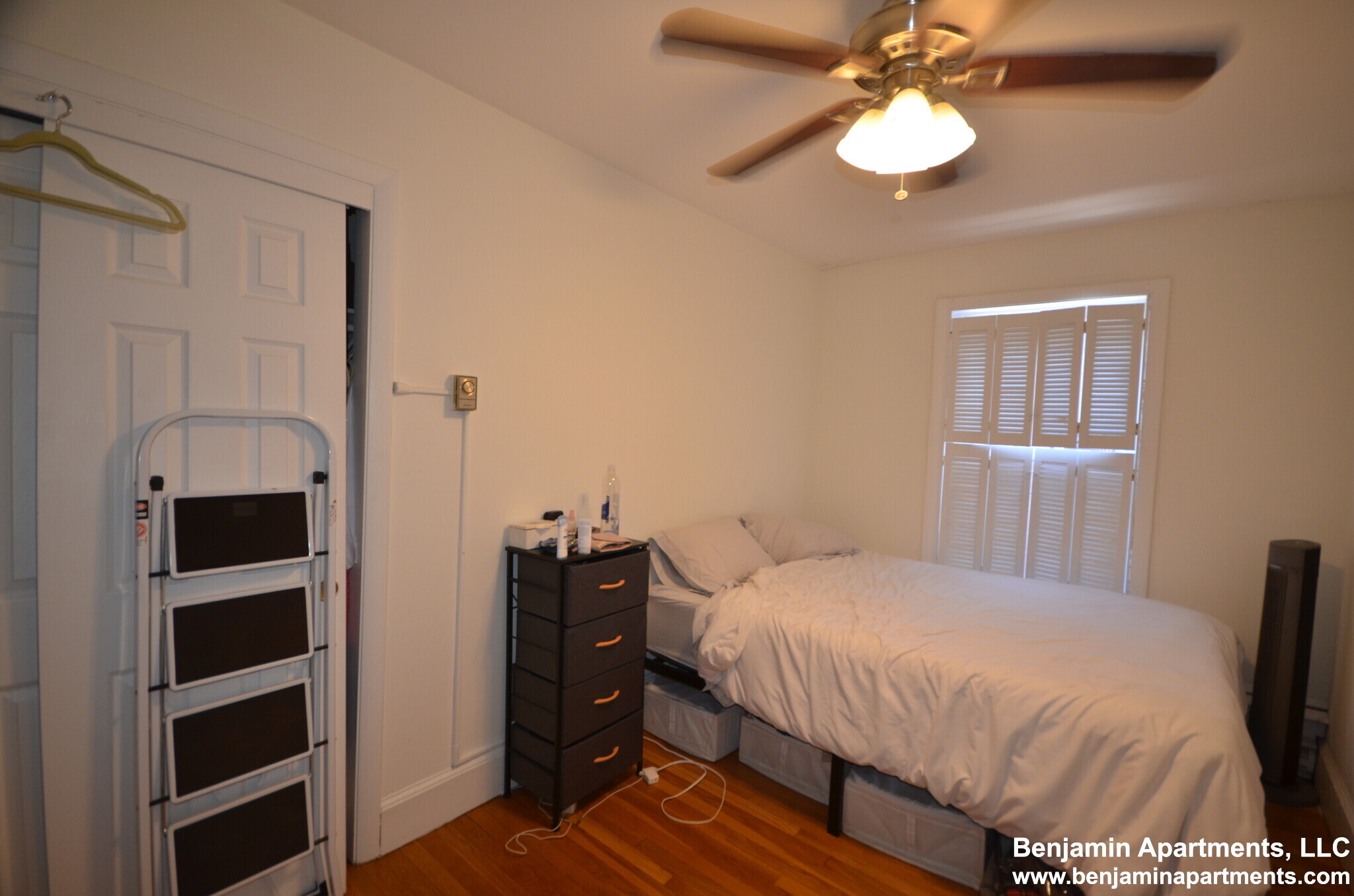 Building Photo - 517 Beacon St