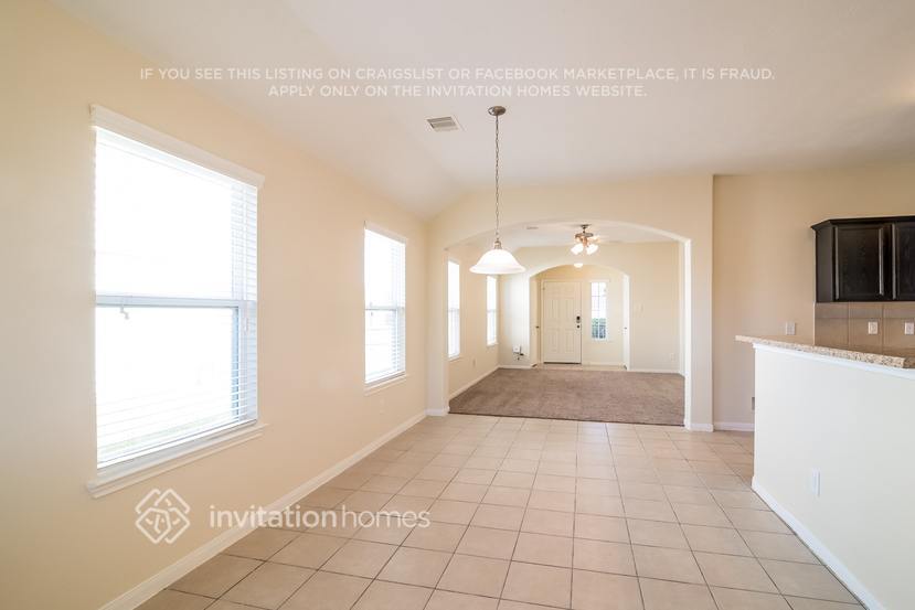 Building Photo - 5919 Deep S Dr