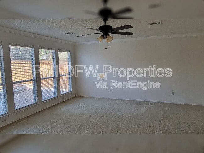 Building Photo - 822 Kipling Dr