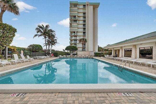 Building Photo - 9940 S Ocean Dr