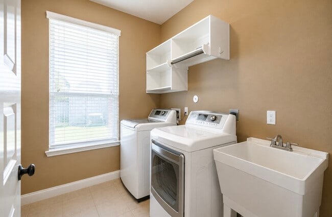 Building Photo - 4607 Rockton Hills Ln