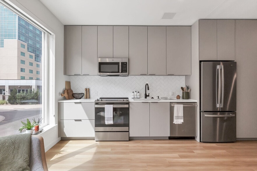 Building Photo - The Broadleaf