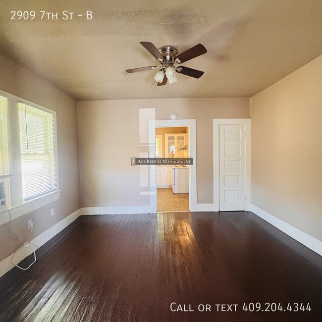 Building Photo - 2909 7th St