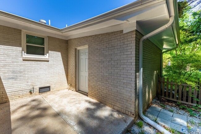 Building Photo - 3306 Reynolds Dr NW
