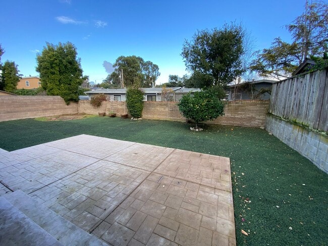 Building Photo - 1116 Isabelle Ct