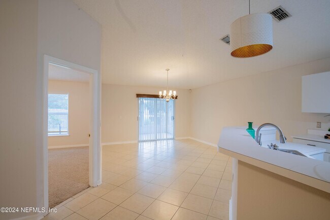 Building Photo - 3158 Ash Harbor Dr E