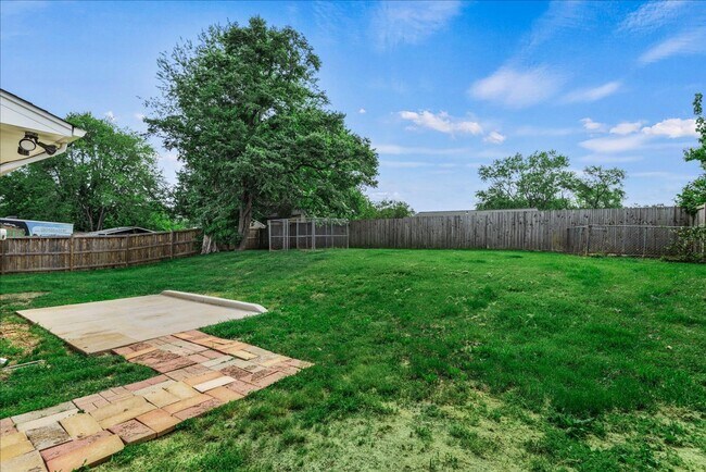 Building Photo - CLOSE TO I-95 & QUANTICO!