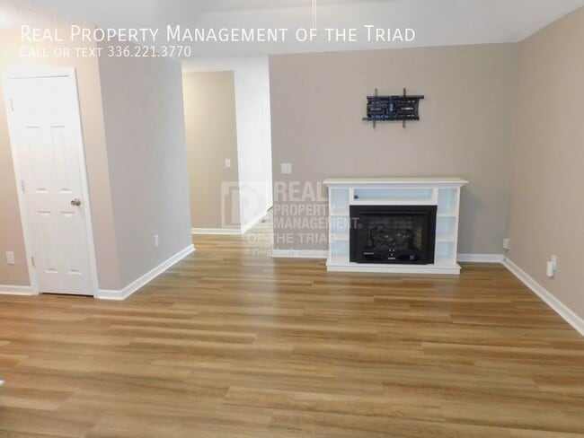 Building Photo - 4645 Beckel Ct