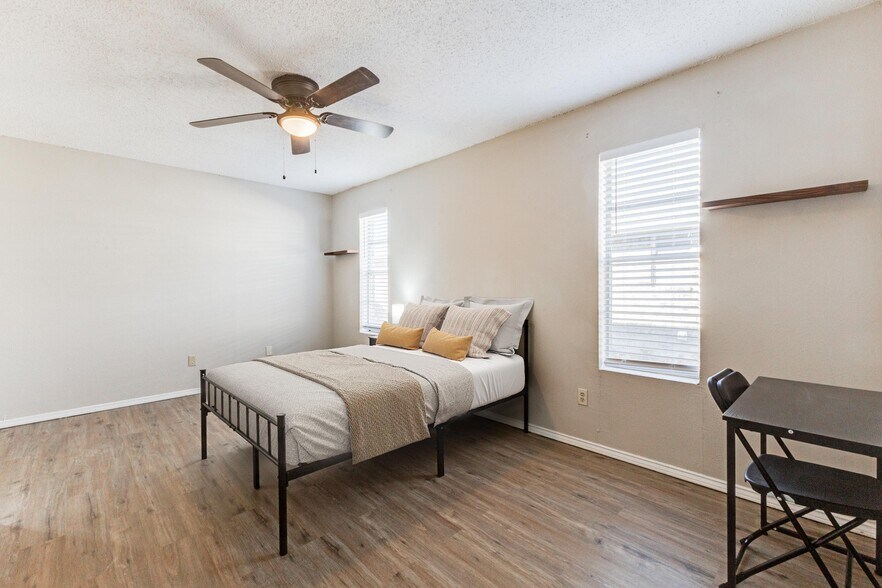 Building Photo - 7614 Swiss Way