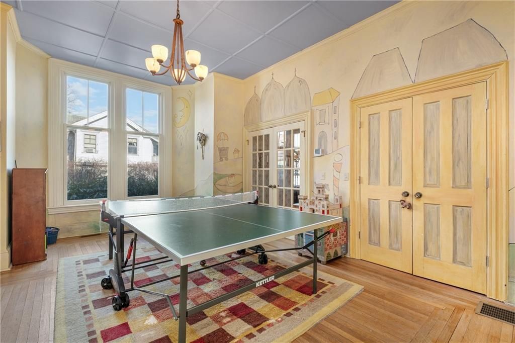 Building Photo - 287 Gibbs Ave