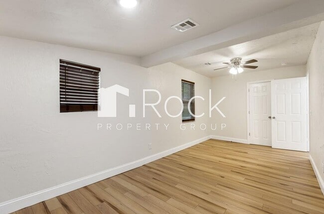 Building Photo - 1225 NW 99th St