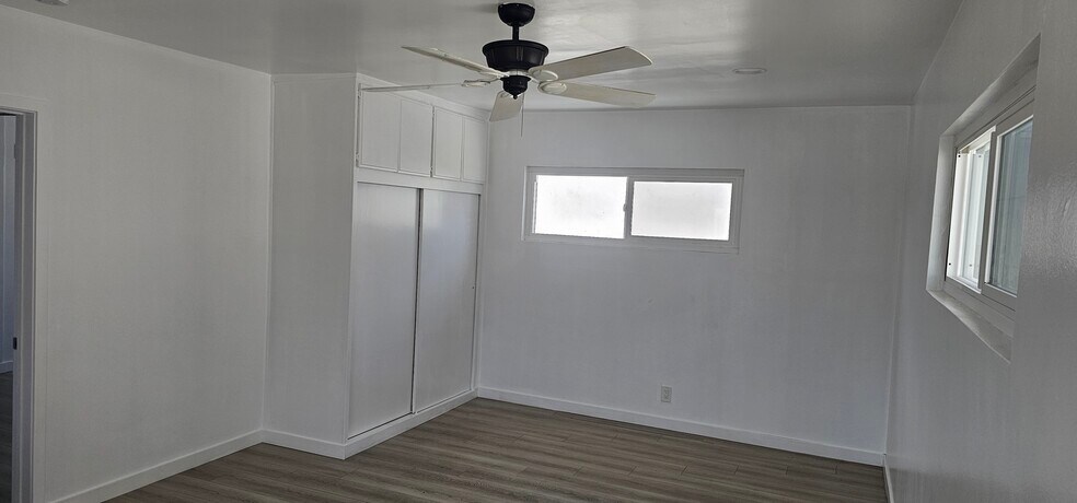 Building Photo - 16931 S Berendo Ave
