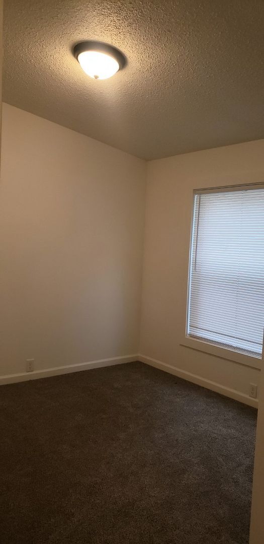 Building Photo - Beautiful 3-Bedroom Home with Bonus Room, ...