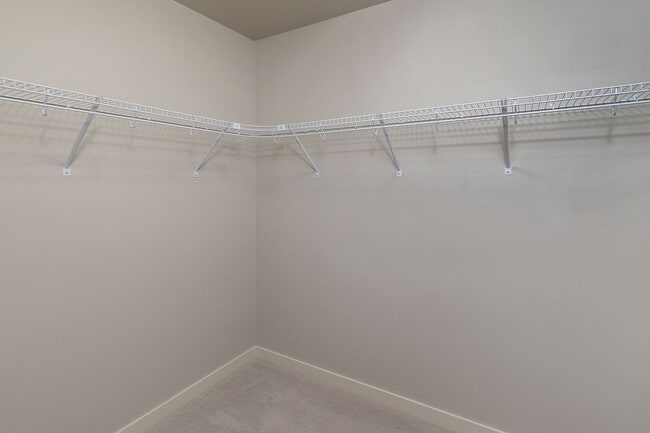 Building Photo - 3 Bdrm 2.5 bath newer home in a quiet SE c...