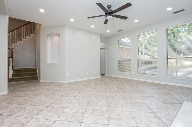 Building Photo - 202 W Sterling Pond Cir