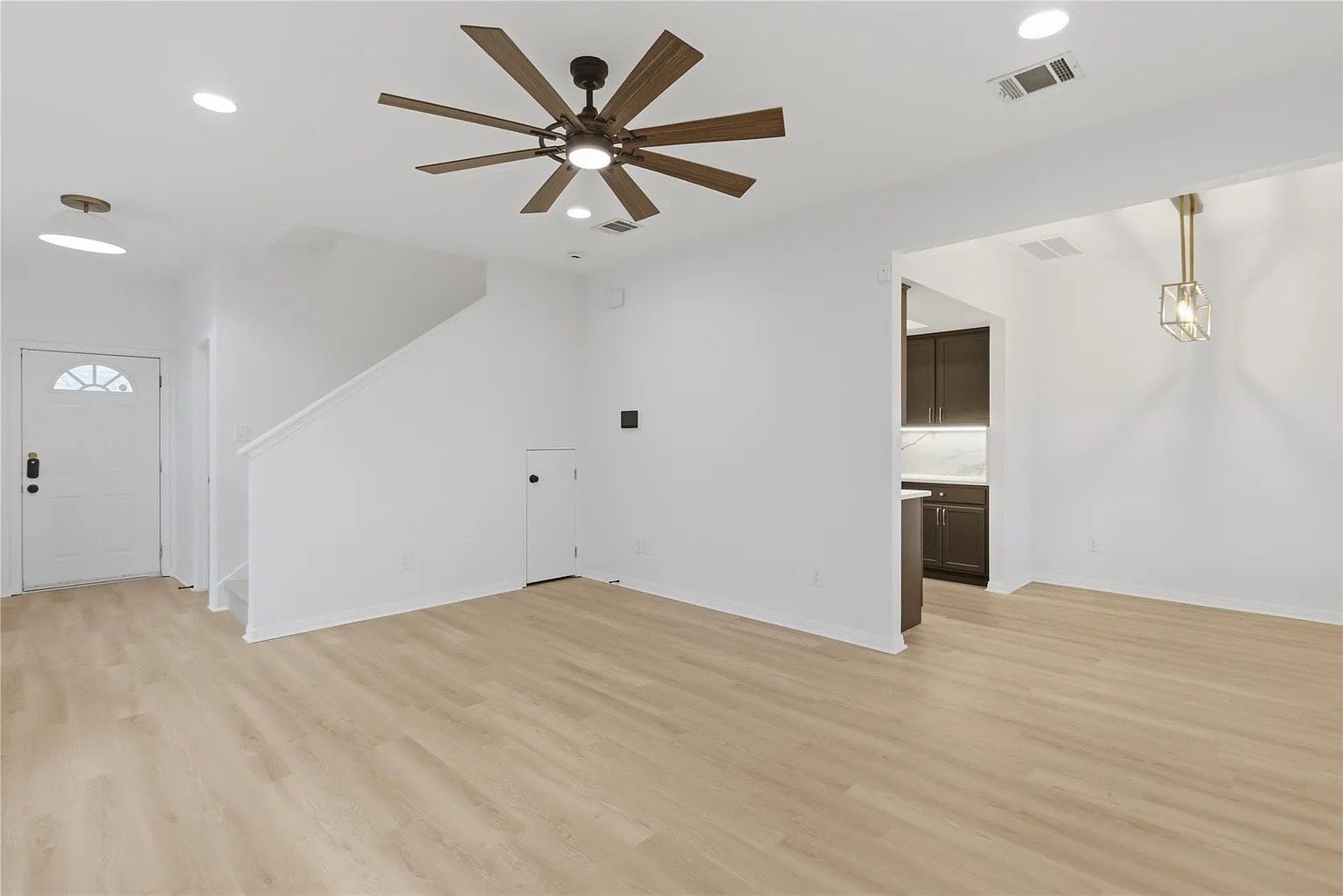 Building Photo - Room in Duplex on Gwendolyn Ln