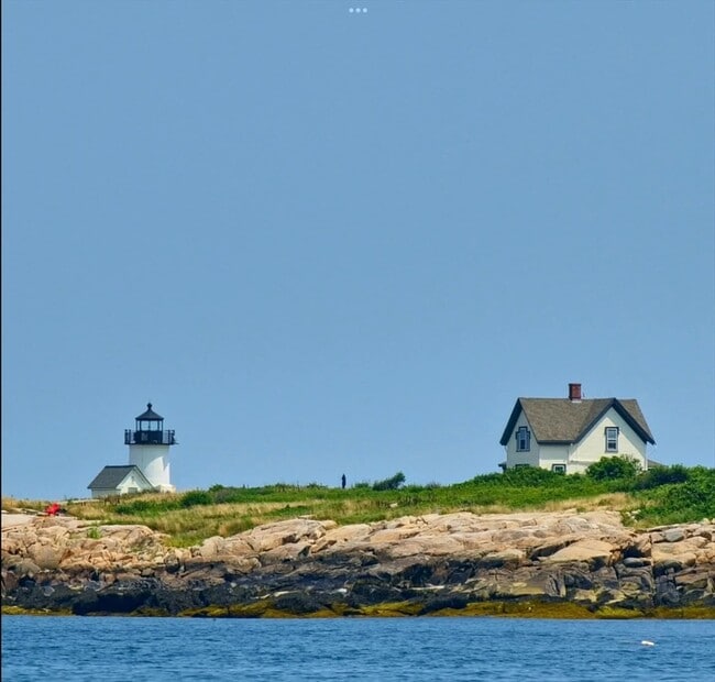 Building Photo - 46 Granite St