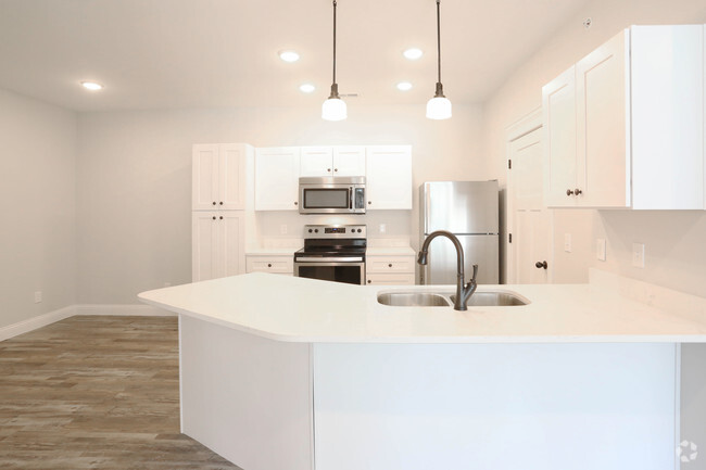 3BR, 2BA - 1,405 SF - Kitchen - Palomar Woods