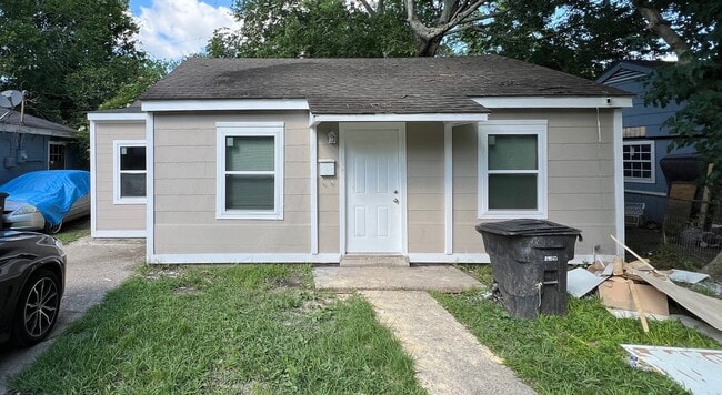 Building Photo - 5152 Enterprise St