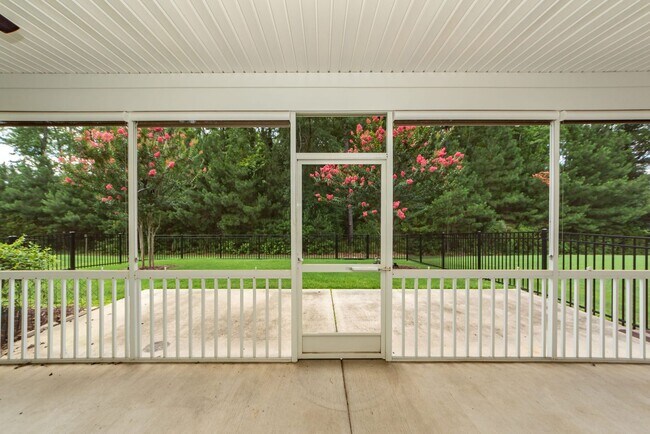 Building Photo - 2 Bedroom, 2 Bathroom Home in Cresswind 55+ - Summerville