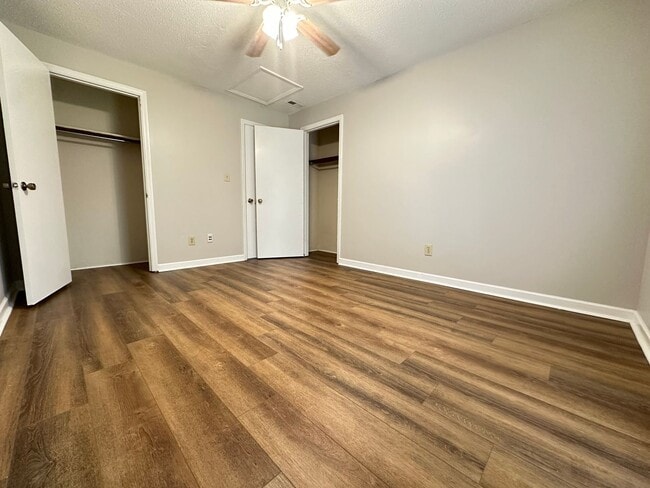 Building Photo - Condo for rent in Grayson Valley