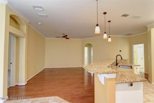 Building Photo - 1648 Kestrel Ct